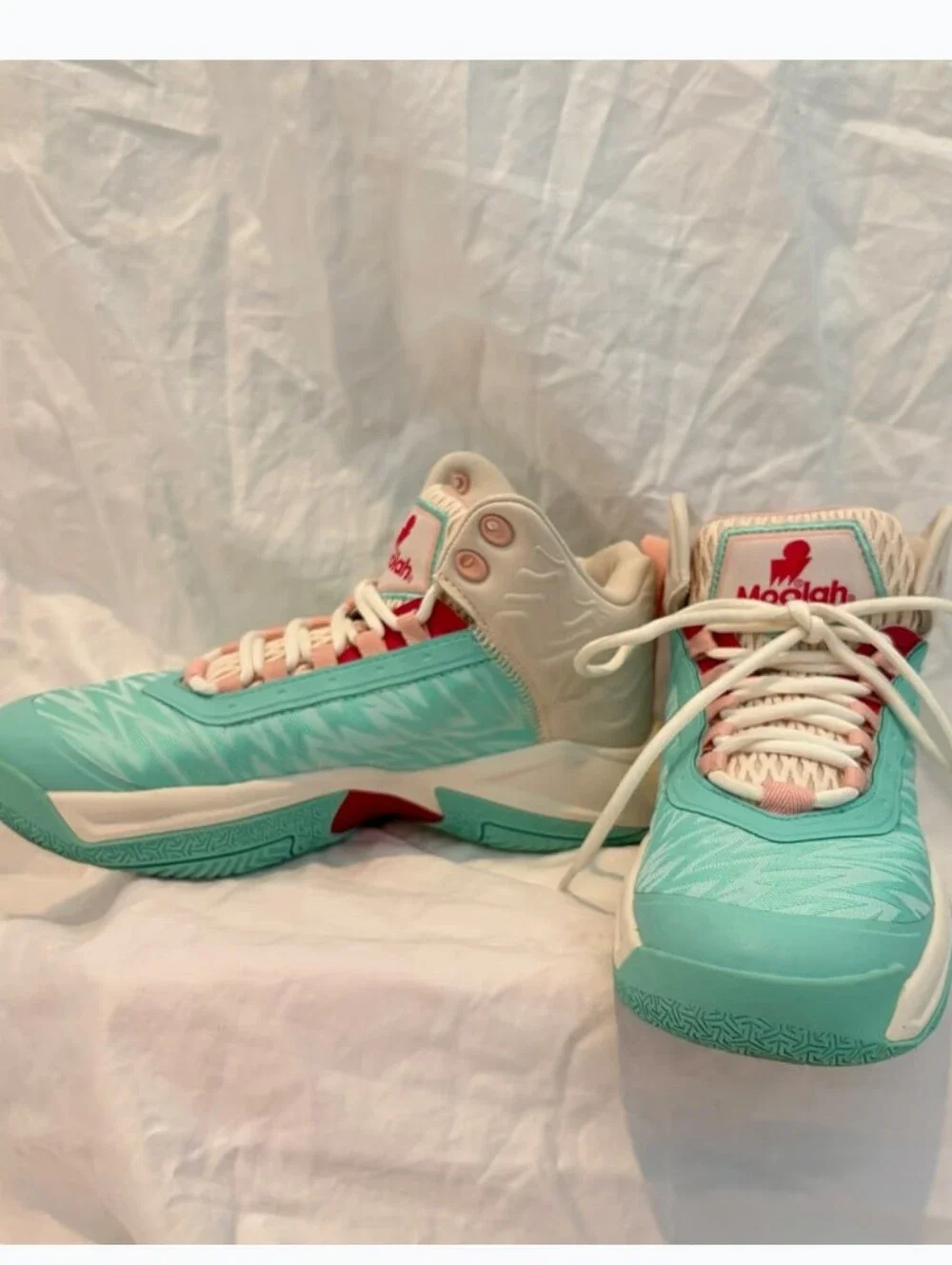 Moolah Movement Press Break V2 Basketball Sneakers Youth 5 Big Kids
